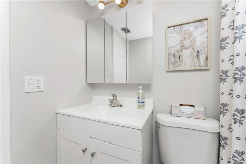Copropriété à vendre à Port Charlotte, Floride: 2 chambres, 85.38 m2 № 2389227 - photo 26