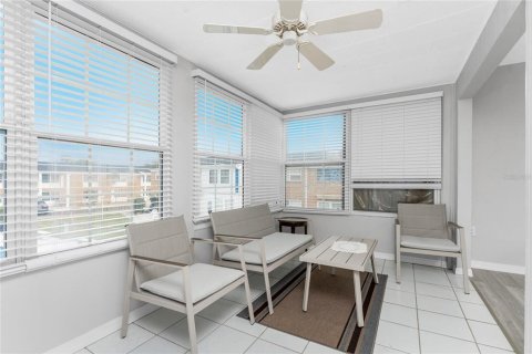Copropriété à vendre à Port Charlotte, Floride: 2 chambres, 85.38 m2 № 2389227 - photo 11