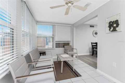 Copropriété à vendre à Port Charlotte, Floride: 2 chambres, 85.38 m2 № 2389227 - photo 10