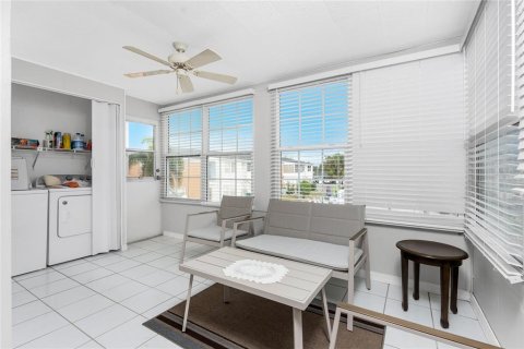 Copropriété à vendre à Port Charlotte, Floride: 2 chambres, 85.38 m2 № 2389227 - photo 14