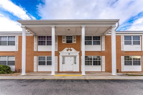 Condo à Port Charlotte, Floride, 2 chambres  № 2389227