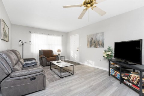 Copropriété à vendre à Port Charlotte, Floride: 2 chambres, 85.38 m2 № 2389227 - photo 21
