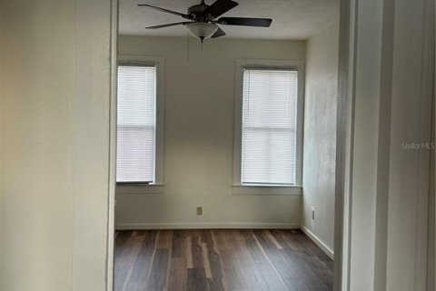 Immobilier commercial à vendre à Pierson, Floride: 7 chambres, 266.63 m2 № 2258438 - photo 7