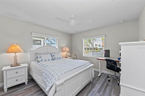 Casa en venta en Port Charlotte, Florida, 3 dormitorios, 207.92 m2 № 1777847 - foto 10