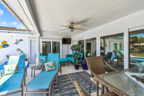 House in Seminole, Florida 3 bedrooms, 207.73 sq.m. № 1828093 - photo 28