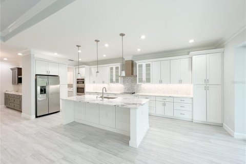 Villa ou maison à vendre à Sarasota, Floride: 3 chambres, 187.11 m2 № 1717234 - photo 10
