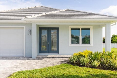 Villa ou maison à vendre à Sarasota, Floride: 3 chambres, 187.11 m2 № 1717234 - photo 3