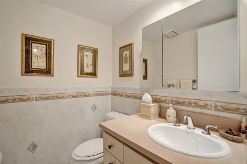 Купить кондоминиум в Помпано-Бич, Флорида 3 комнаты, 150.5м2, № 2085248 - фото 15