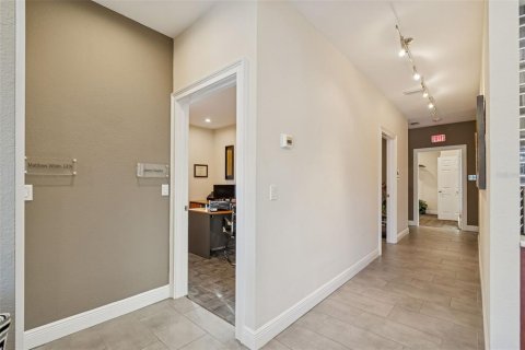 Propiedad comercial en venta en Saint Petersburg, Florida, 305.28 m2 № 2195514 - foto 22