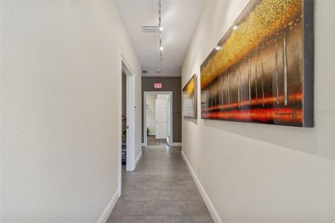 Propiedad comercial en venta en Saint Petersburg, Florida, 305.28 m2 № 2195514 - foto 27