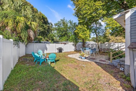 House in Tampa, Florida 4 bedrooms, 130.43 sq.m. № 1875753 - photo 18
