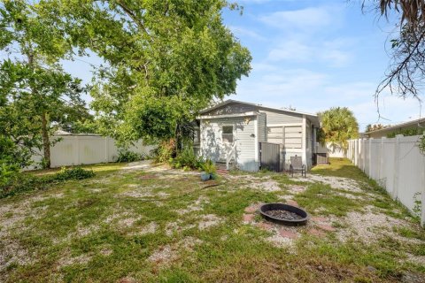 House in Tampa, Florida 4 bedrooms, 130.43 sq.m. № 1875753 - photo 19