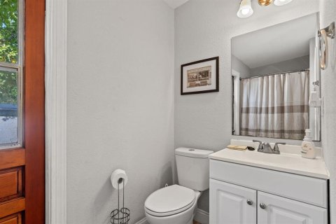 House in Tampa, Florida 4 bedrooms, 130.43 sq.m. № 1875753 - photo 11
