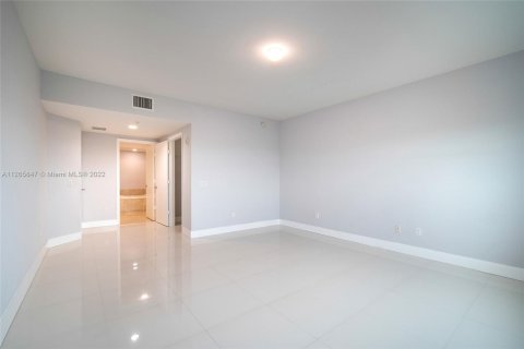 Copropriété à vendre à North Miami, Floride: 3 chambres, 167.32 m2 № 1937175 - photo 24