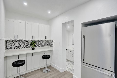 House in Fort Lauderdale, Florida 2 bedrooms, 77.48 sq.m. № 1995060 - photo 12