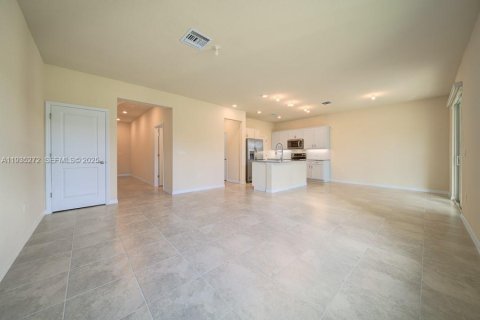 Townhouse in Hollywood, Florida 3 bedrooms, 163.51 sq.m. № 1993418 - photo 8