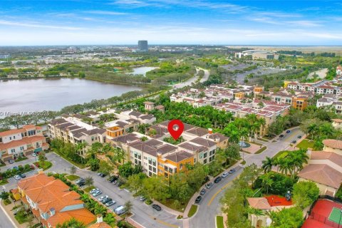 Купить кондоминиум в Санрайз, Флорида 2 спальни, 109.07м2, № 1952788 - фото 4