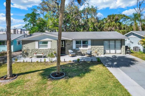 Villa ou maison à Port Richey, Floride 4 chambres, 154.22 m2 № 2115636