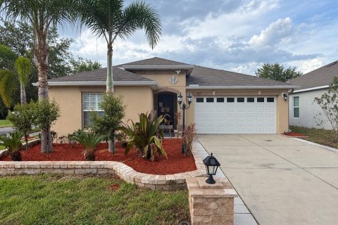 Villa ou maison à Ruskin, Floride 4 chambres, 180.14 m2 № 2404689