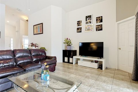 Купить виллу или дом в Киссимми, Флорида 9 комнат, 159.7м2, № 2156650 - фото 3