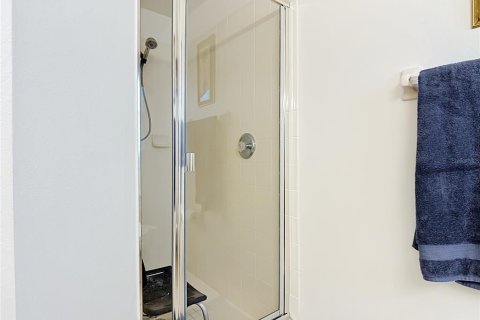 Купить виллу или дом в Киссимми, Флорида 9 комнат, 159.7м2, № 2156650 - фото 20