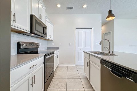 Touwnhouse à louer à Winter Garden, Floride: 3 chambres, 159.51 m2 № 2408371 - photo 6
