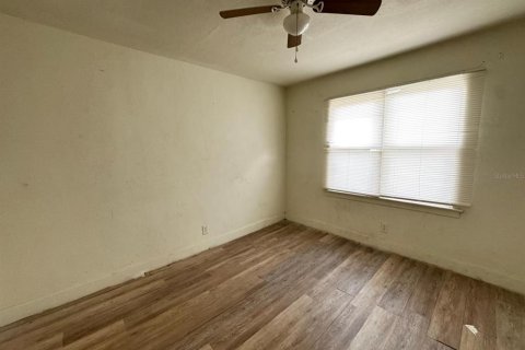Casa en alquiler en Orlando, Florida, 4 dormitorios, 139.35 m2 № 2224448 - foto 5