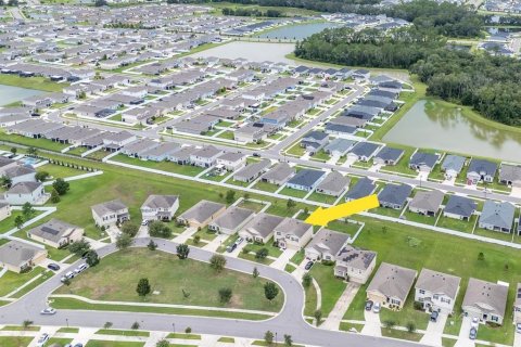 House in Zephyrhills, Florida 5 bedrooms, 242.01 sq.m. № 2287307