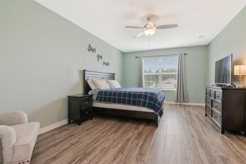 Villa ou maison à vendre à Zephyrhills, Floride: 5 chambres, 242.01 m2 № 2287307 - photo 15