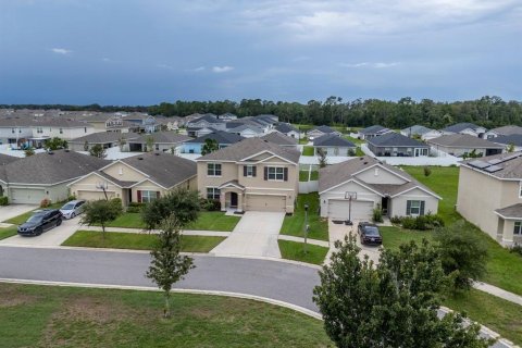 Villa ou maison à vendre à Zephyrhills, Floride: 5 chambres, 242.01 m2 № 2287307 - photo 28