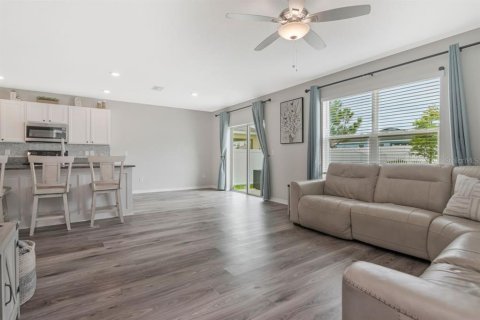 Villa ou maison à vendre à Zephyrhills, Floride: 5 chambres, 242.01 m2 № 2287307 - photo 10