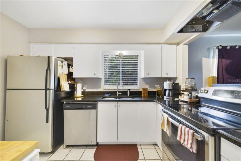 Dúplex en venta en Orlando, Florida, 3 dormitorios, 118.45 m2 № 2101523 - foto 4