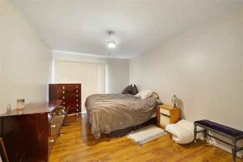 Dúplex en venta en Orlando, Florida, 3 dormitorios, 118.45 m2 № 2101523 - foto 6