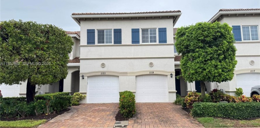 Townhouse in West Palm Beach, Florida 3 bedrooms, 146.6 sq.m. № 2008833