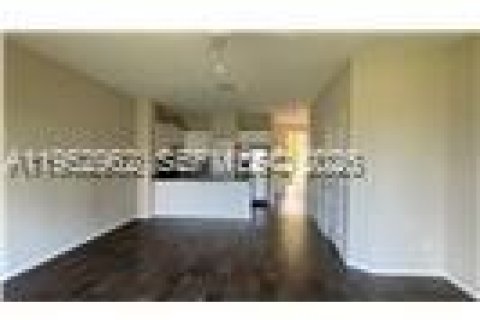 Townhouse in West Palm Beach, Florida 3 bedrooms, 146.6 sq.m. № 2008833 - photo 10