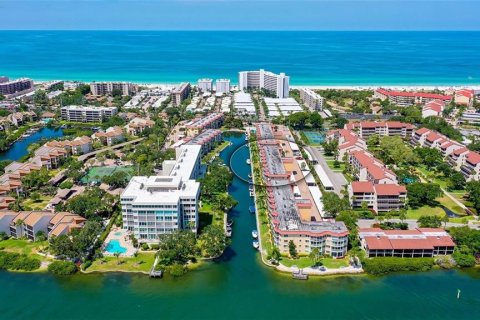 Condominio en alquiler en Sarasota, Florida, 1 dormitorio, 72.46 m2 № 1634974 - foto 1