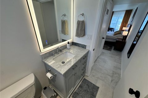 Condominio en alquiler en Sarasota, Florida, 1 dormitorio, 72.46 m2 № 1634974 - foto 23