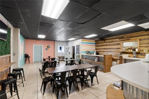 Immobilier commercial à vendre à Polk City, Floride: 288 m2 № 1657697 - photo 2