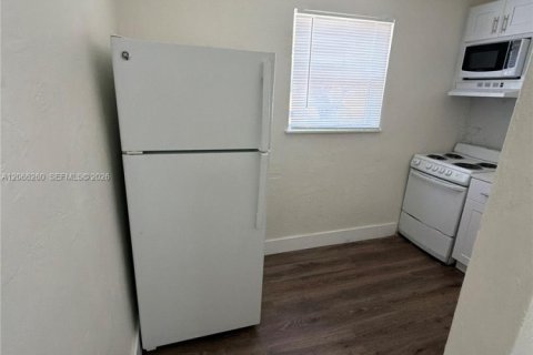 Appartement à louer à Miami, Floride: 1 chambre, 46.45 m2 № 2282724 - photo 3
