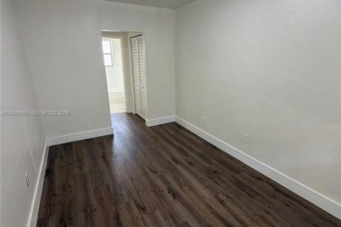 Appartement à louer à Miami, Floride: 1 chambre, 46.45 m2 № 2282724 - photo 4