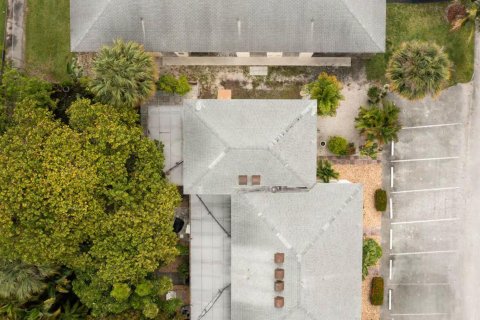 Townhouse in Riviera Beach, Florida 3 bedrooms, 134.15 sq.m. № 2263759 - photo 29
