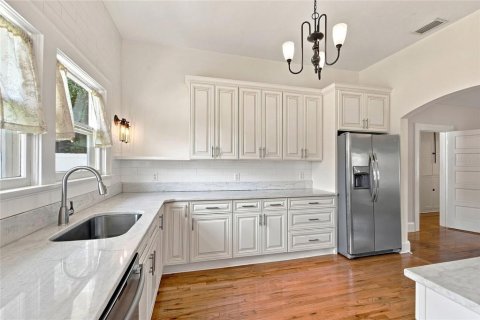 Casa en venta en Lakeland, Florida, 3 dormitorios, 155.7 m2 № 2316457 - foto 10