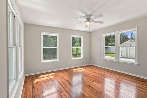 Casa en venta en Lakeland, Florida, 3 dormitorios, 155.7 m2 № 2316457 - foto 11
