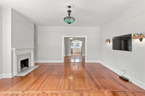 Casa en venta en Lakeland, Florida, 3 dormitorios, 155.7 m2 № 2316457 - foto 4