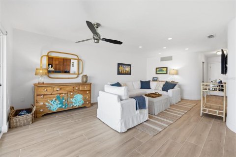 Condo in Clearwater, Florida, 2 bedrooms № 2226854 - photo 7