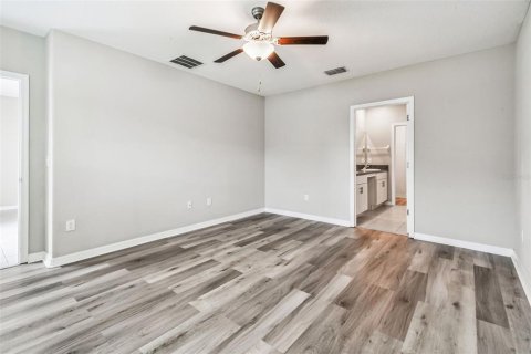 Villa ou maison à vendre à Tampa, Floride: 5 chambres, 224.36 m2 № 1914615 - photo 13