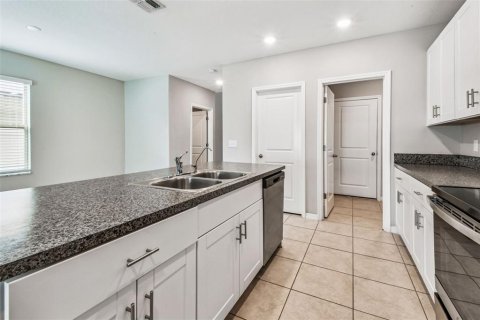 Villa ou maison à vendre à Tampa, Floride: 5 chambres, 224.36 m2 № 1914615 - photo 10