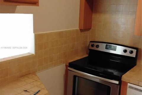 Copropriété à louer à Hollywood, Floride: 1 chambre, 60.39 m2 № 2008384 - photo 21