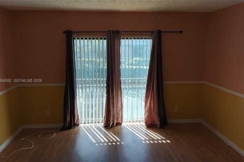 Copropriété à louer à Hollywood, Floride: 1 chambre, 60.39 m2 № 2008384 - photo 13