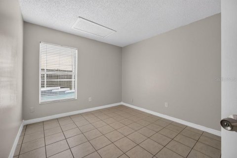 Villa ou maison à vendre à Apopka, Floride: 4 chambres, 141.95 m2 № 2267465 - photo 19
